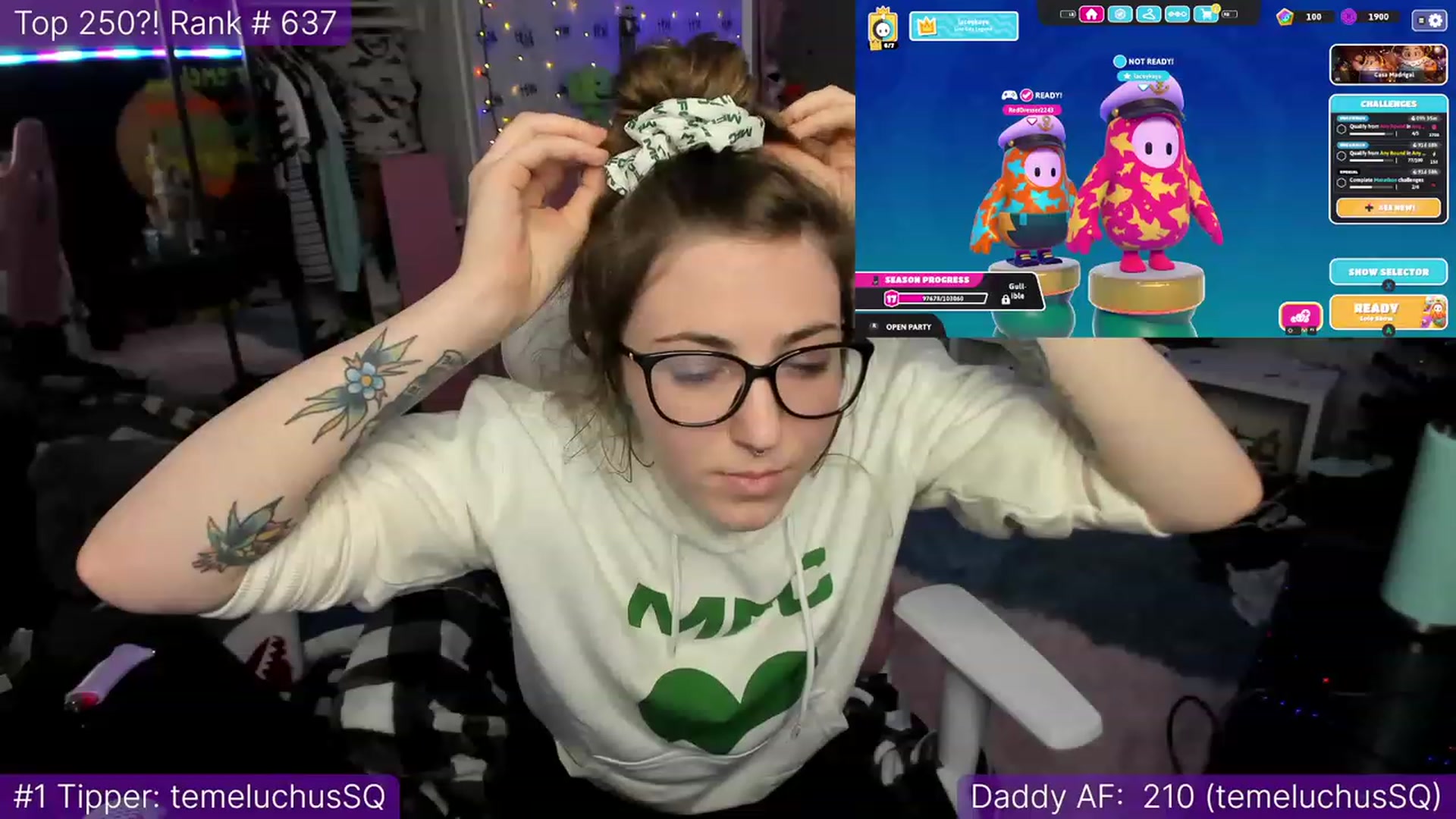 Gallery image thumbnail from TheSharkQueen's myfreecams stream on, 01/03/2023, 01:01 image 12 of 20