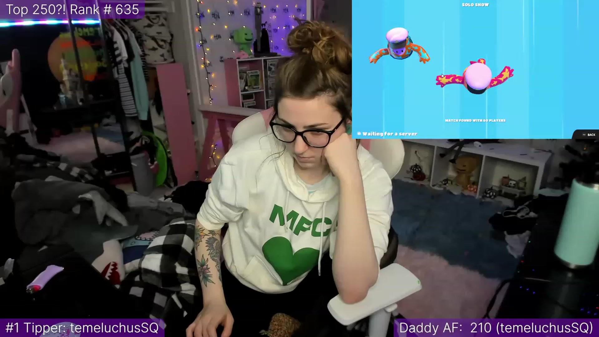 Gallery image thumbnail from TheSharkQueen's myfreecams stream on, 01/03/2023, 01:01 image 9 of 20