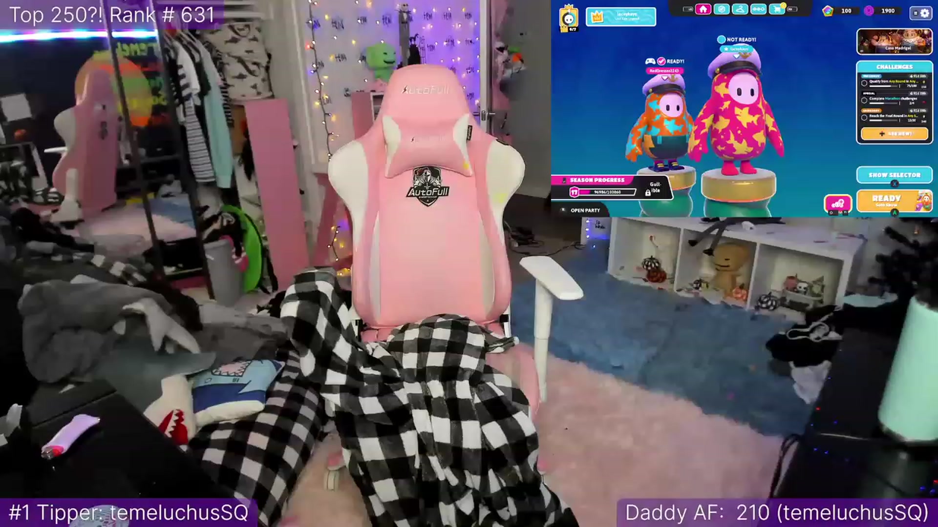Gallery image thumbnail from TheSharkQueen's myfreecams stream on, 01/03/2023, 01:01 image 7 of 20
