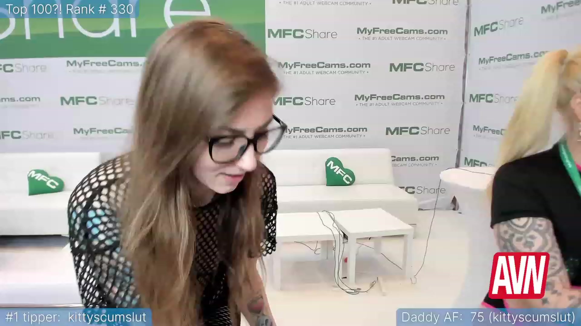 Gallery image thumbnail from TheSharkQueen's myfreecams stream on, 01/07/2023, 24:01 image 5 of 20