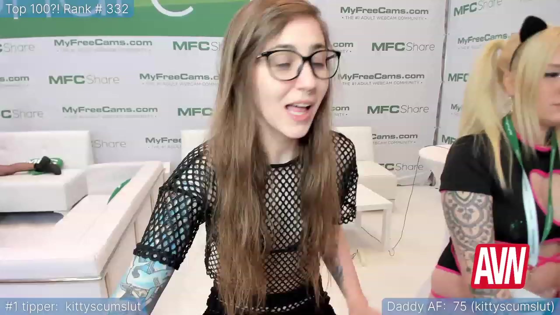 Gallery image thumbnail from TheSharkQueen's myfreecams stream on, 01/07/2023, 24:01 image 16 of 20