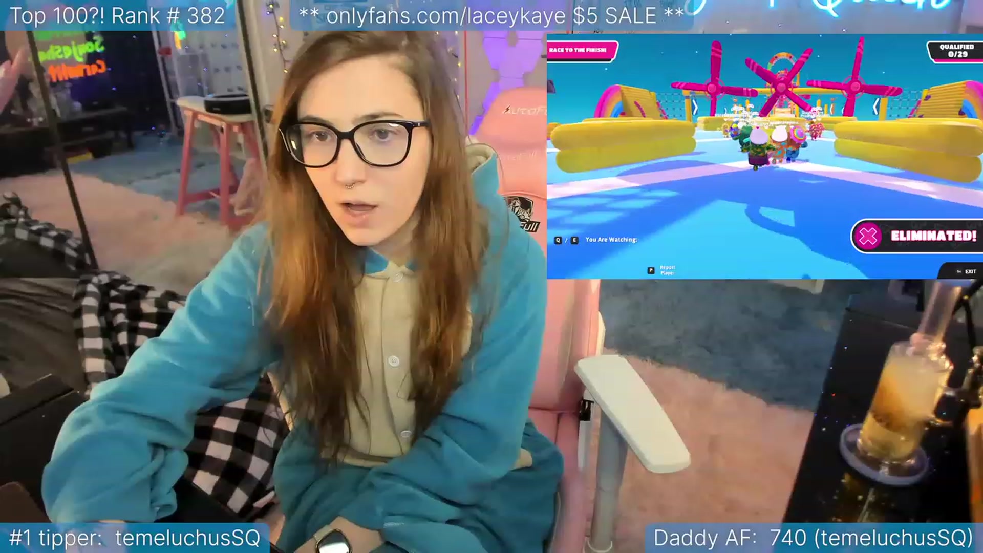 Gallery image thumbnail from TheSharkQueen's myfreecams stream on, 01/19/2023, 05:30 image 19 of 20