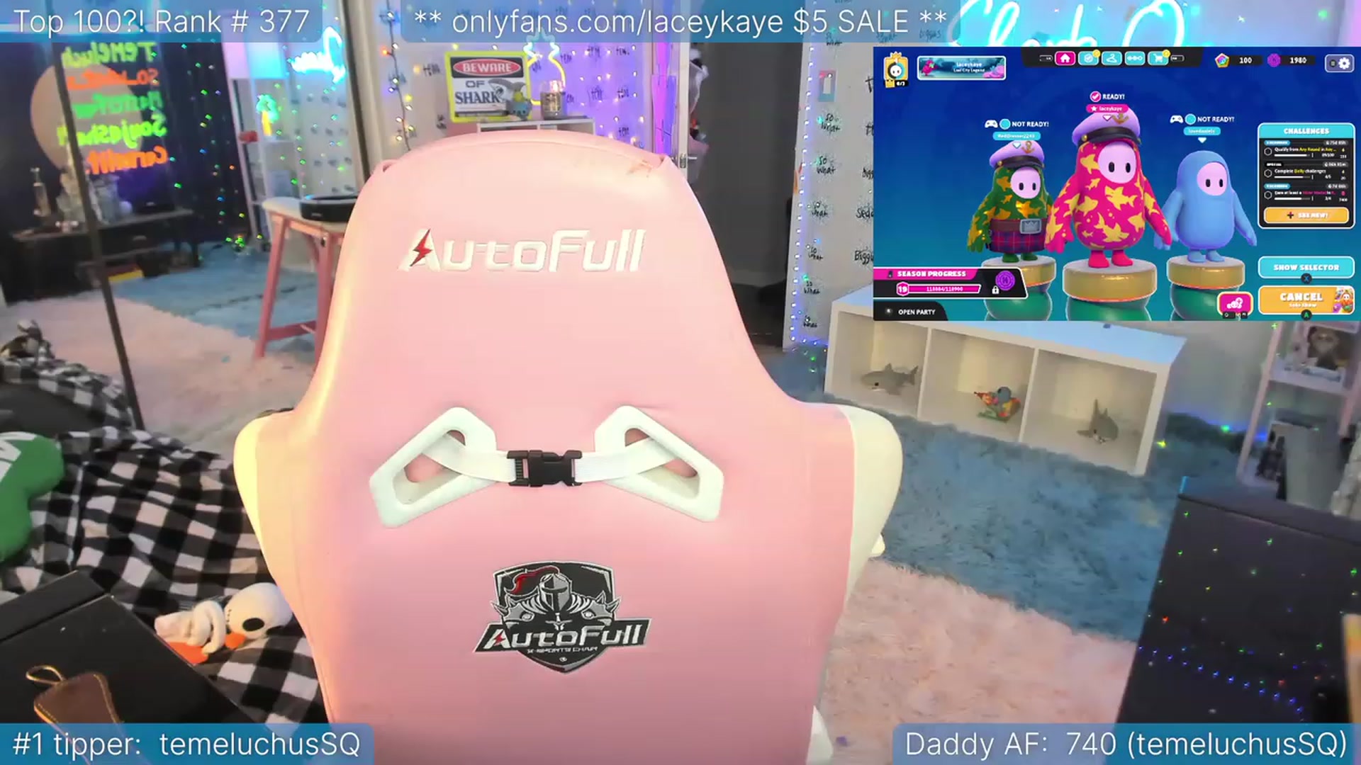 Gallery image thumbnail from TheSharkQueen's myfreecams stream on, 01/19/2023, 05:30 image 4 of 20