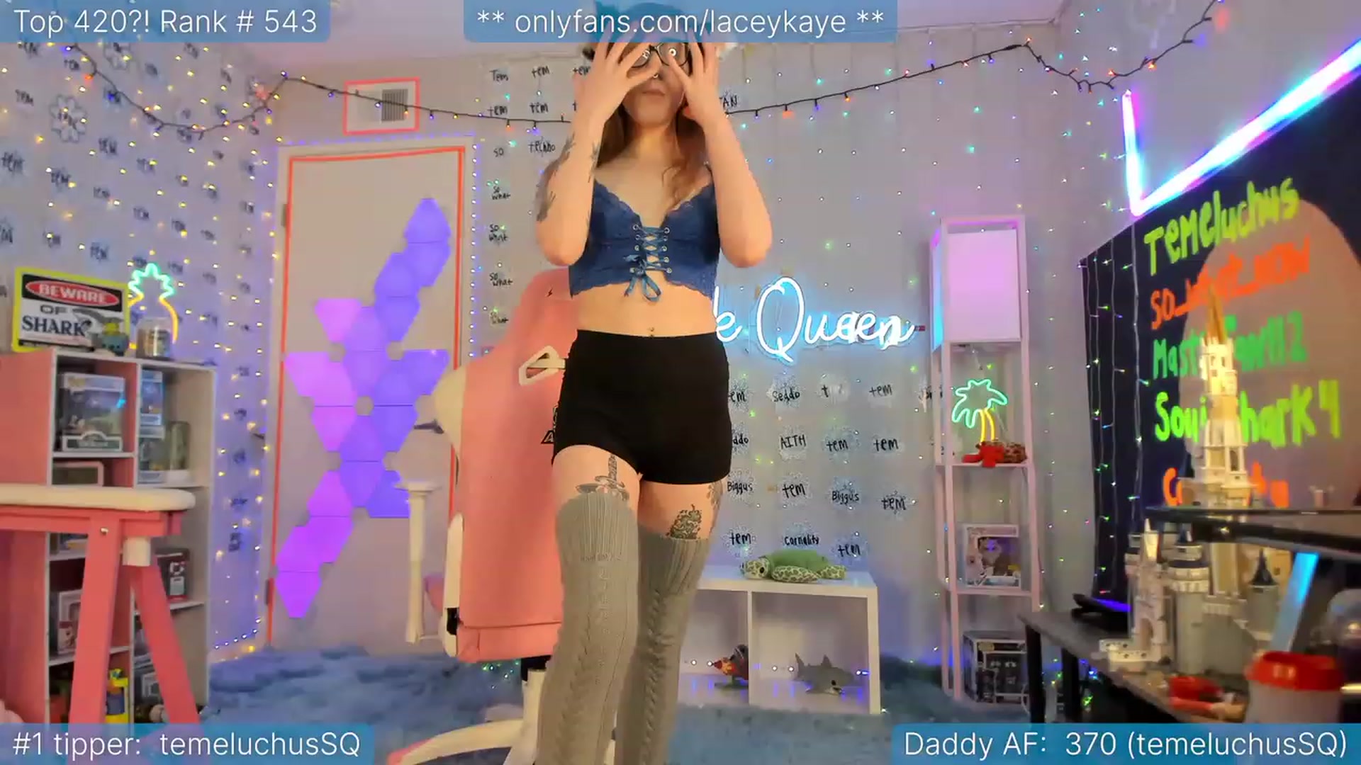 Gallery image thumbnail from TheSharkQueen's myfreecams stream on, 02/01/2023, 03:36 image 2 of 20