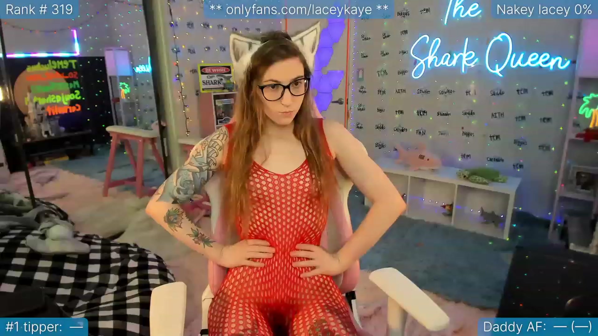 Gallery image thumbnail from TheSharkQueen's myfreecams stream on, 02/02/2023, 24:34 image 4 of 20