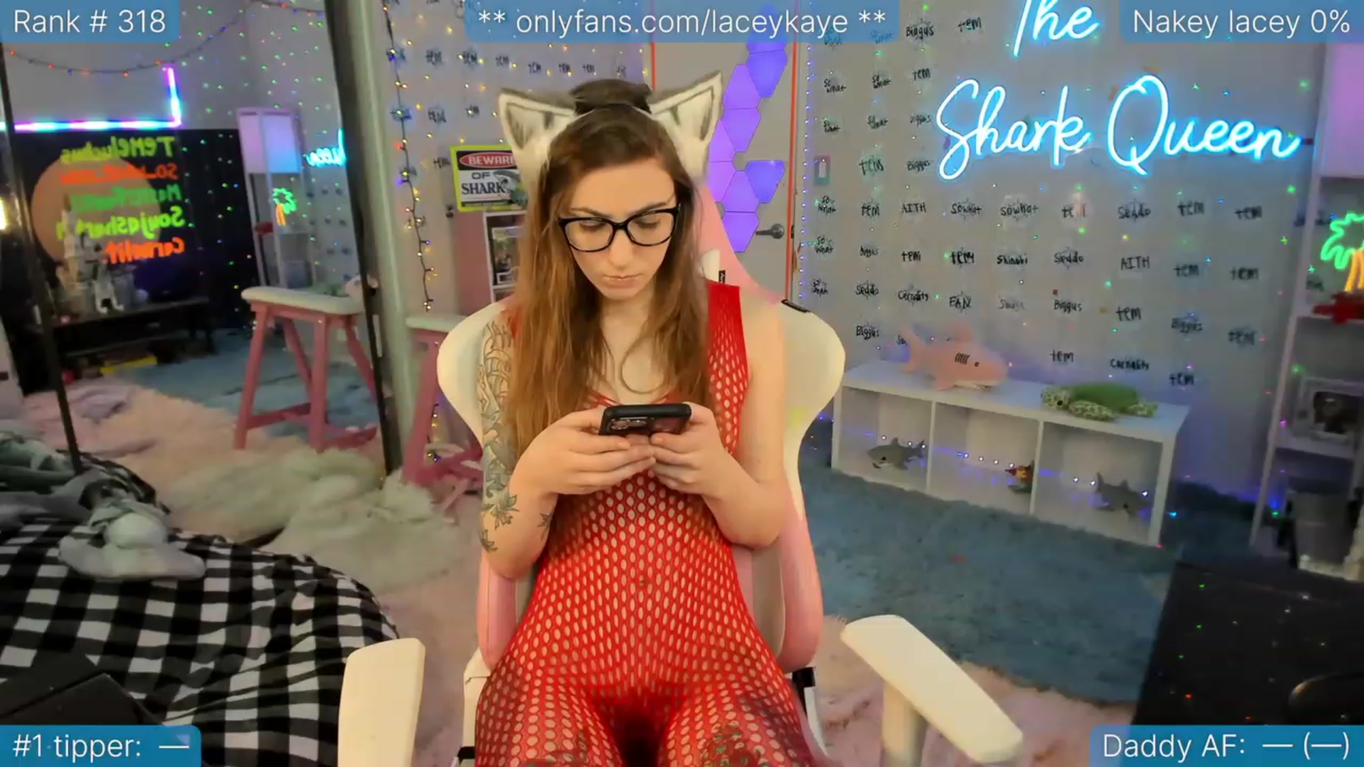 Gallery image thumbnail from TheSharkQueen's myfreecams stream on, 02/02/2023, 24:34 image 3 of 20