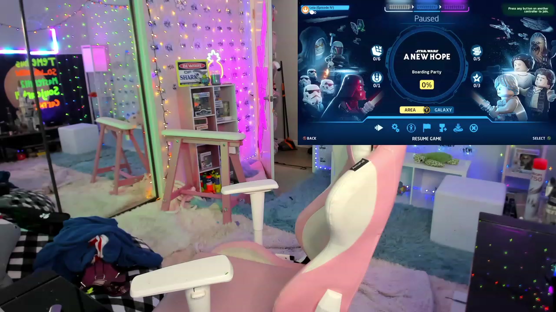 Gallery image thumbnail from TheSharkQueen's myfreecams stream on, 02/04/2023, 03:37 image 11 of 20