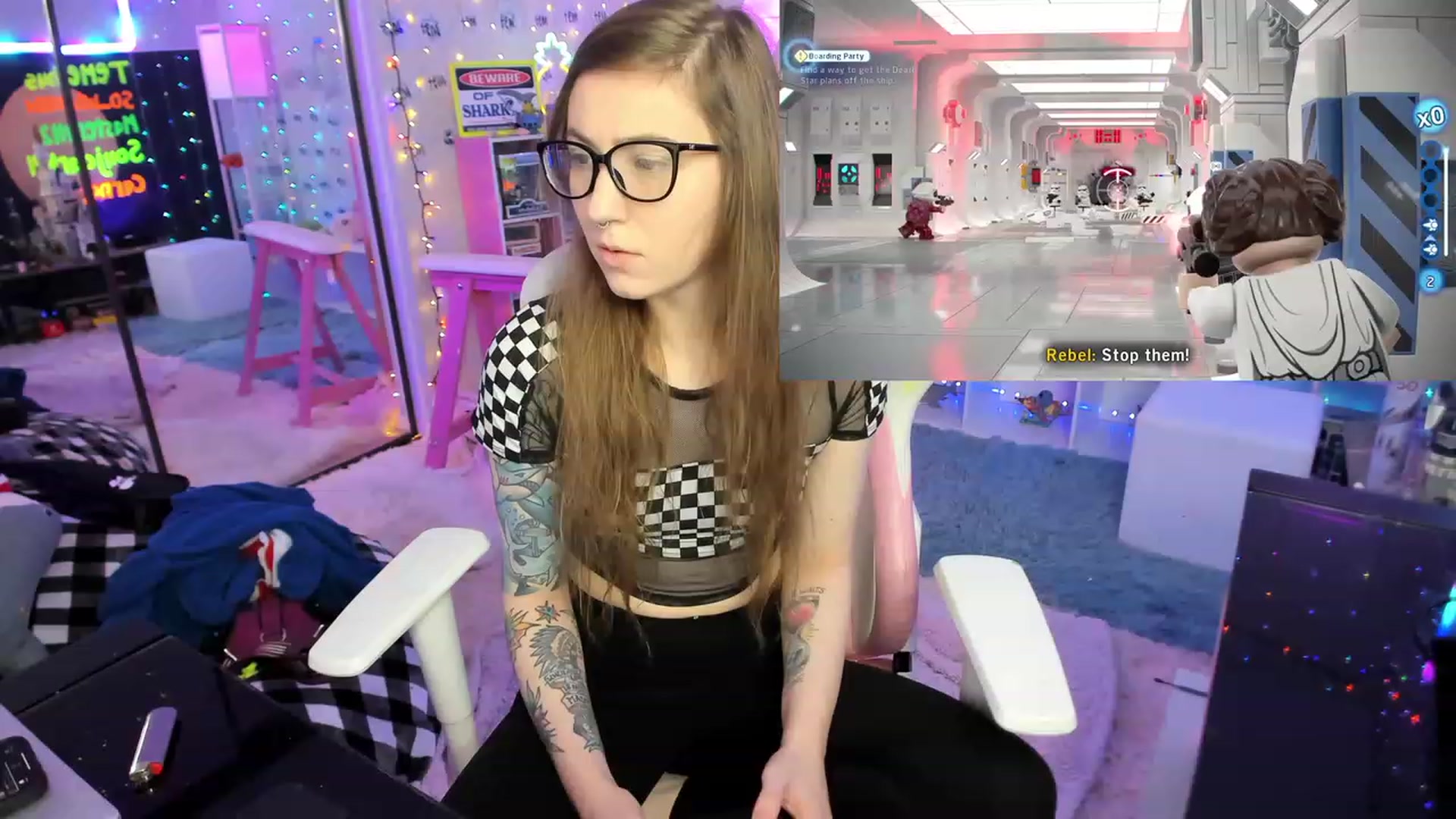 Gallery image thumbnail from TheSharkQueen's myfreecams stream on, 02/04/2023, 03:37 image 13 of 20