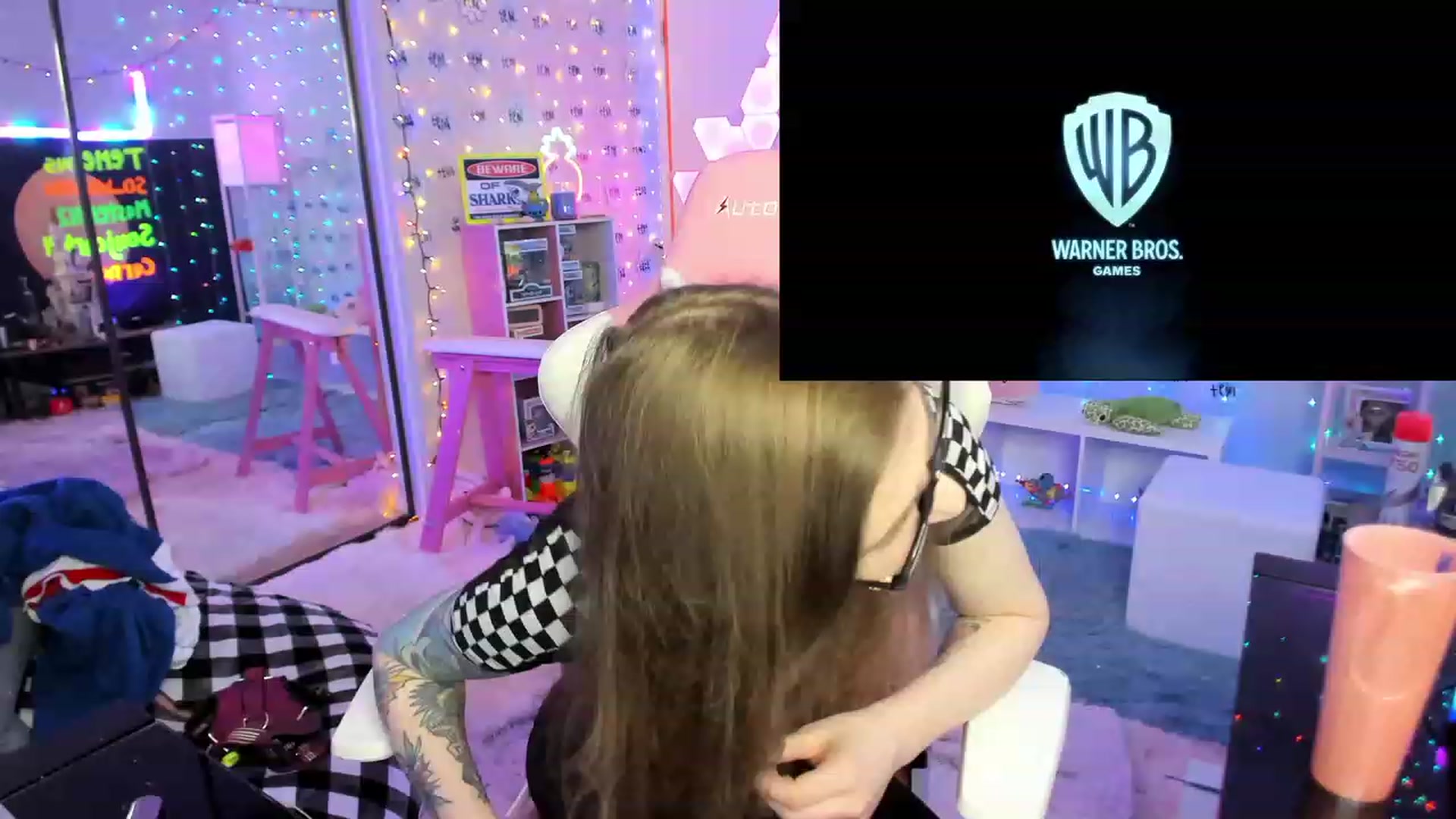 Gallery image thumbnail from TheSharkQueen's myfreecams stream on, 02/04/2023, 03:37 image 5 of 20