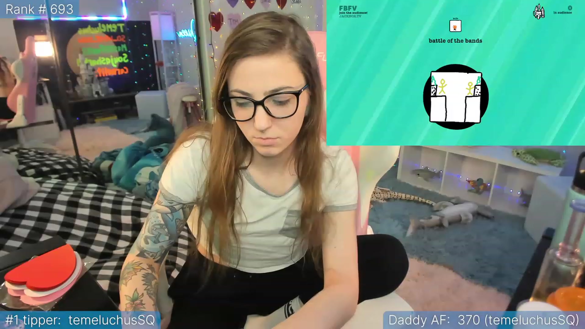 Gallery image thumbnail from TheSharkQueen's myfreecams stream on, 02/14/2023, 04:02 image 11 of 20