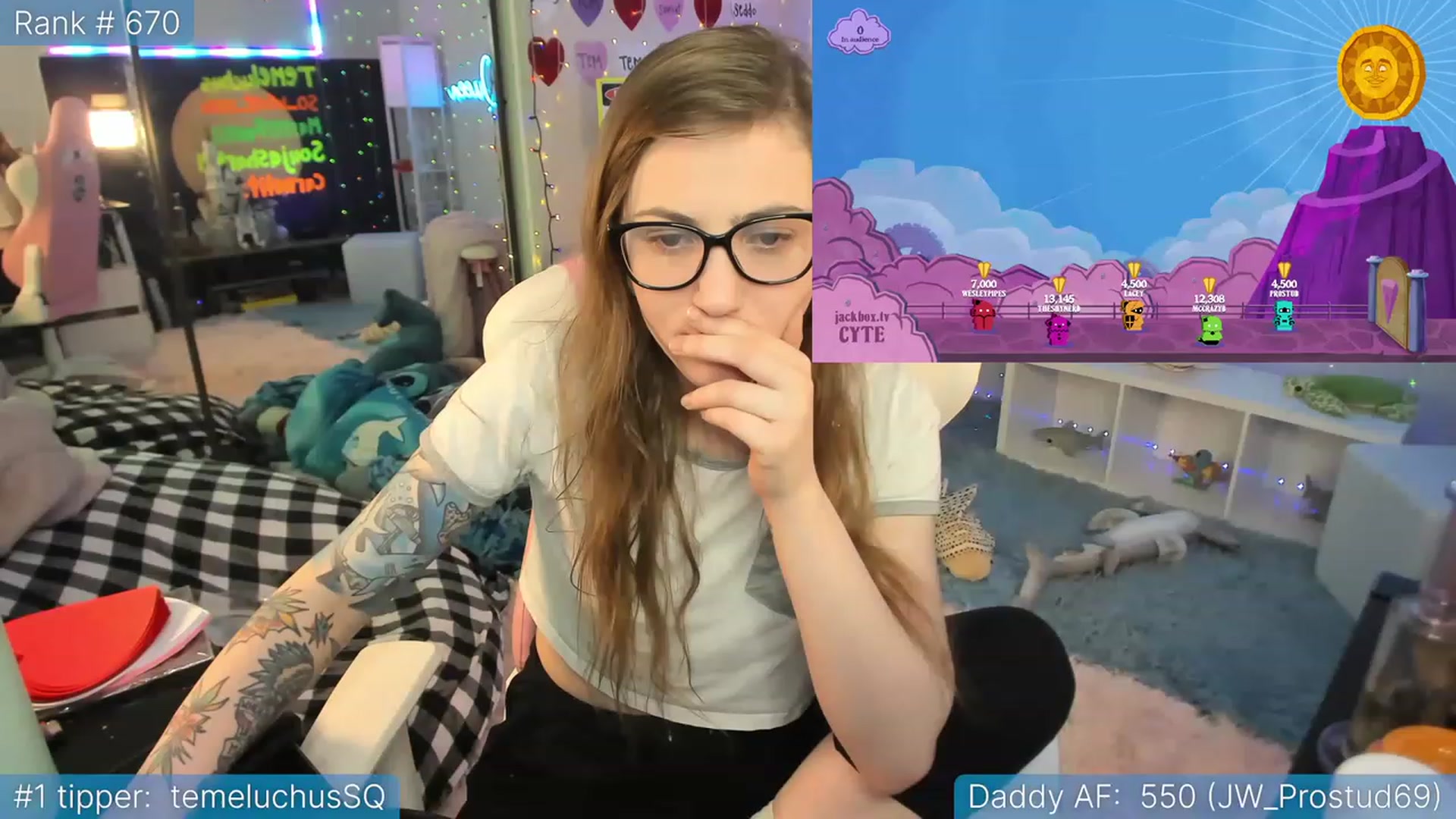 Gallery image thumbnail from TheSharkQueen's myfreecams stream on, 02/14/2023, 04:37 image 12 of 20