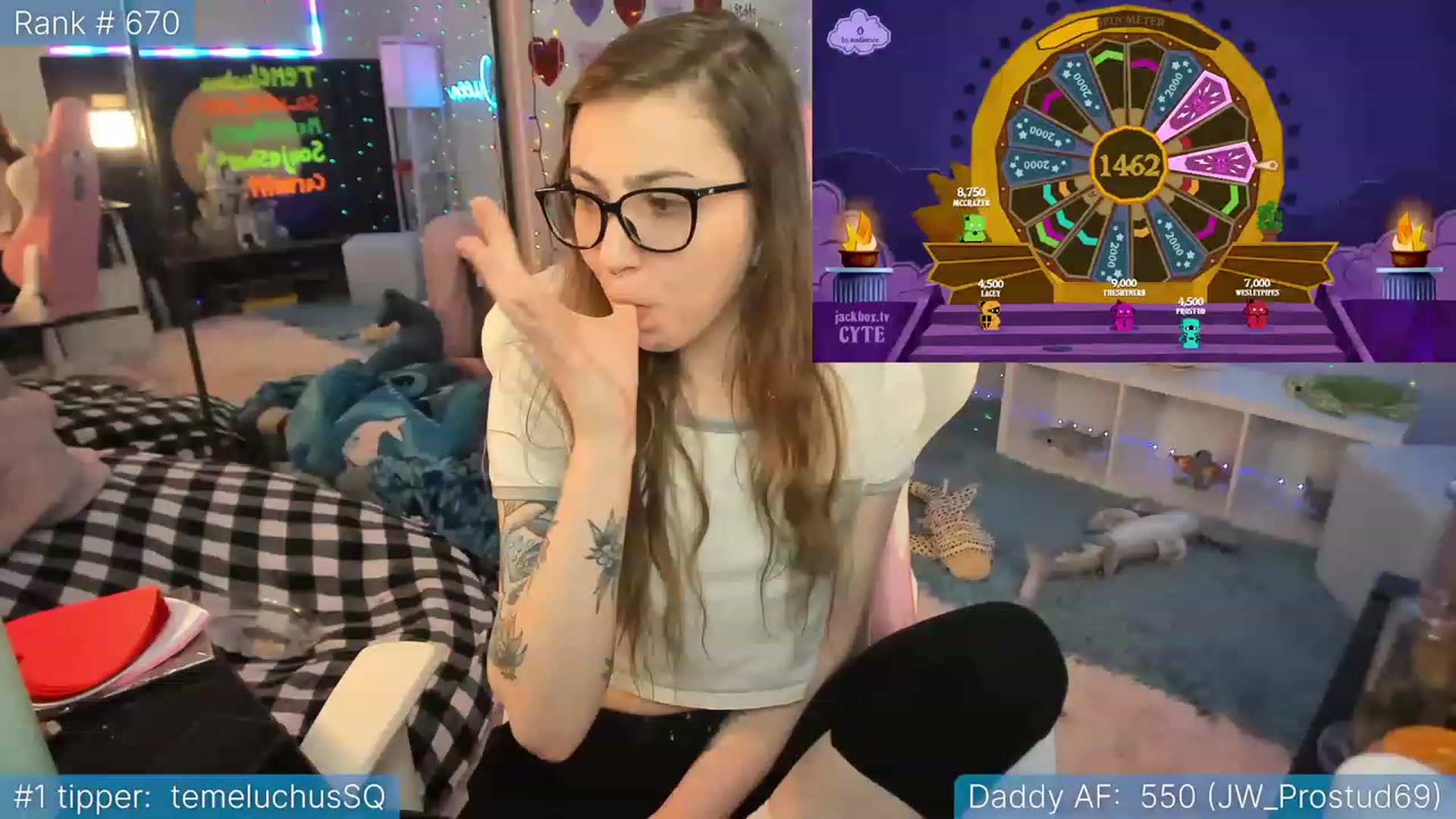 Gallery image thumbnail from TheSharkQueen's myfreecams stream on, 02/14/2023, 04:37 image 11 of 20