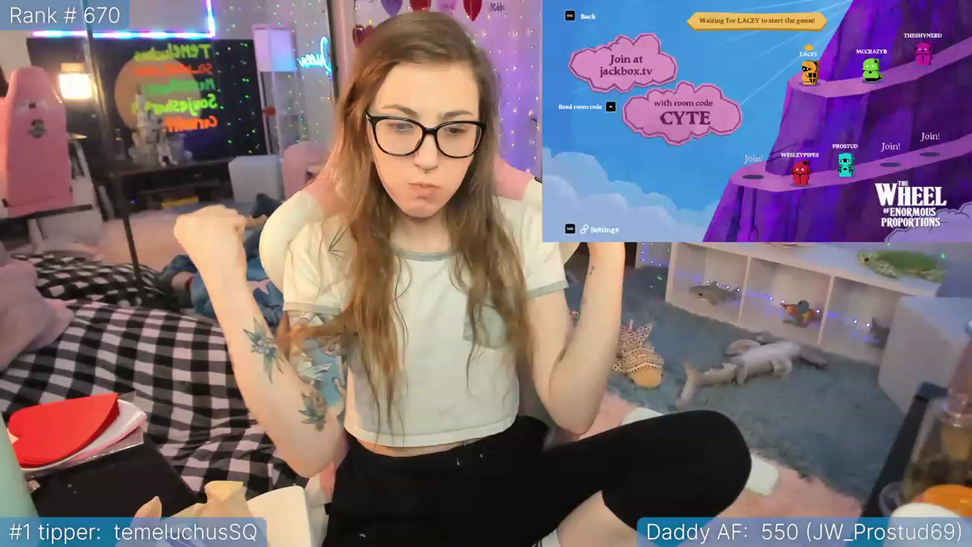 Gallery image thumbnail from TheSharkQueen's myfreecams stream on, 02/14/2023, 04:37 image 6 of 20