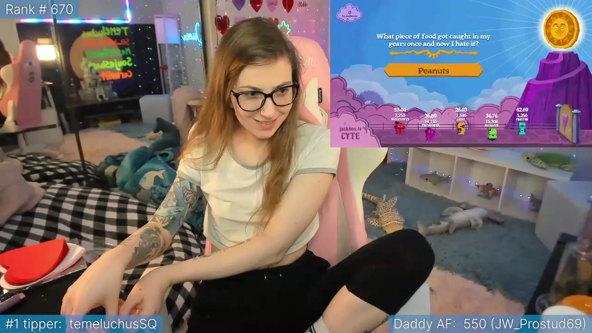 Gallery image thumbnail from TheSharkQueen's myfreecams stream on, 02/14/2023, 04:37 image 14 of 20
