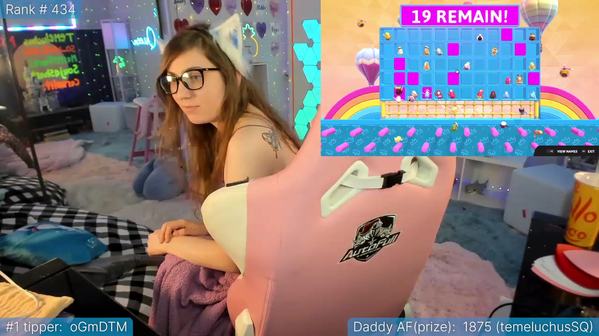 Gallery image thumbnail from TheSharkQueen's myfreecams stream on, 02/21/2023, 06:59 image 19 of 20