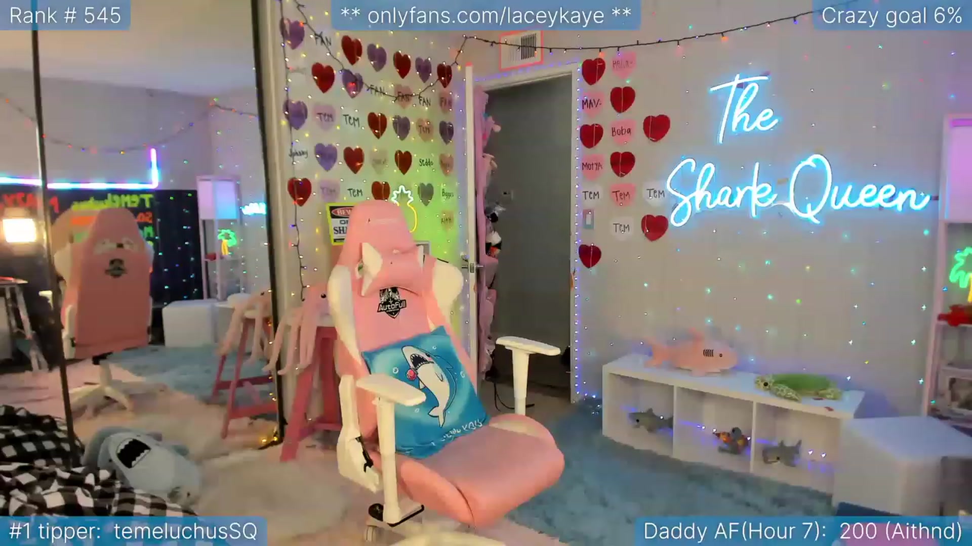 Gallery image thumbnail from TheSharkQueen's myfreecams stream on, 03/01/2023, 03:43 image 7 of 20