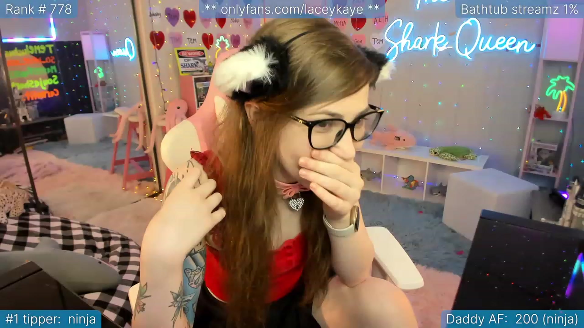 Gallery image thumbnail from TheSharkQueen's myfreecams stream on, 03/03/2023, 24:01 image 12 of 20