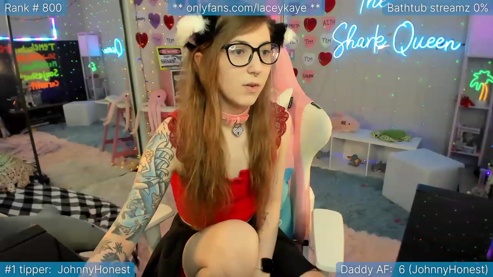 Gallery image thumbnail from TheSharkQueen's myfreecams stream on, 03/03/2023, 24:01 image 2 of 20