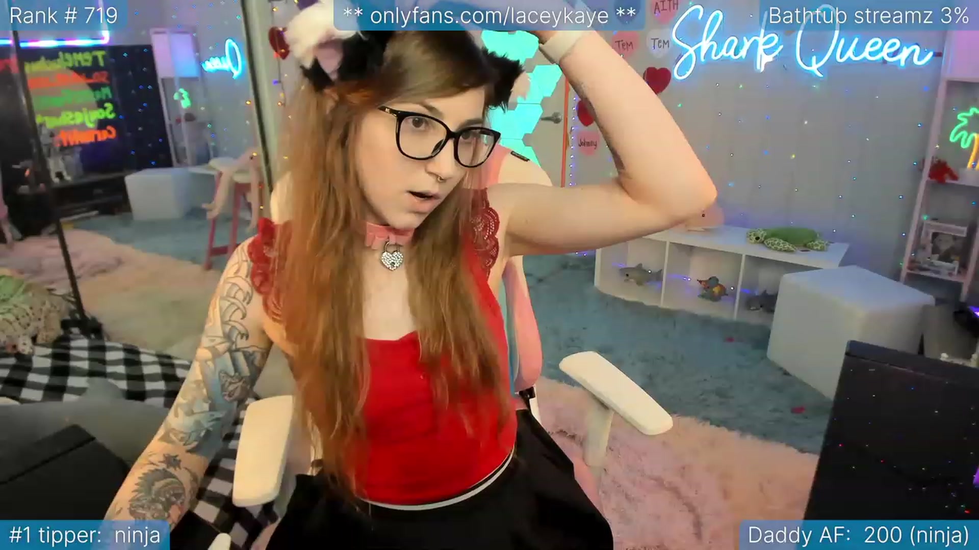 Gallery image thumbnail from TheSharkQueen's myfreecams stream on, 03/03/2023, 01:27 image 11 of 20