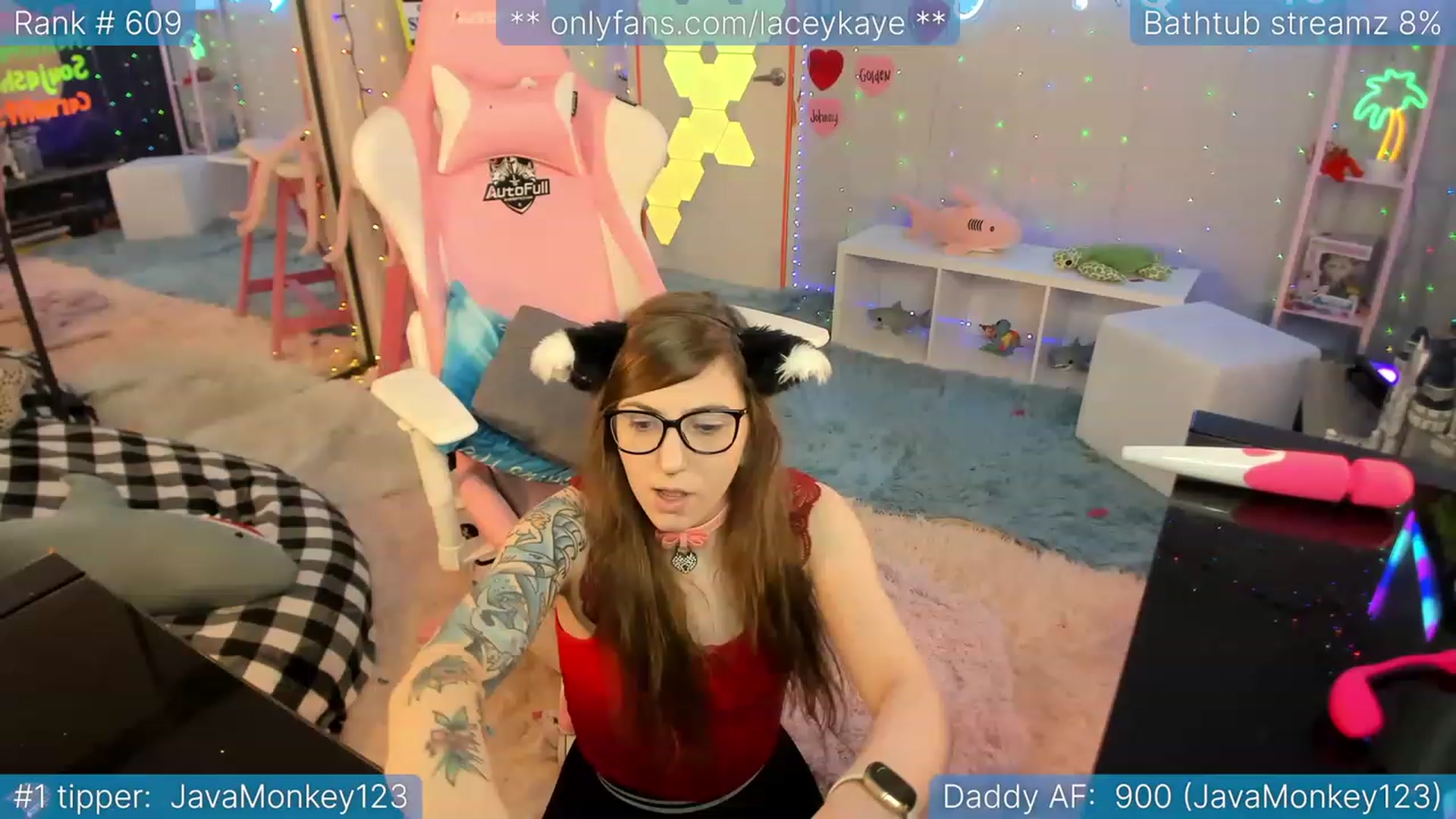Gallery image thumbnail from TheSharkQueen's myfreecams stream on, 03/03/2023, 02:14 image 7 of 20
