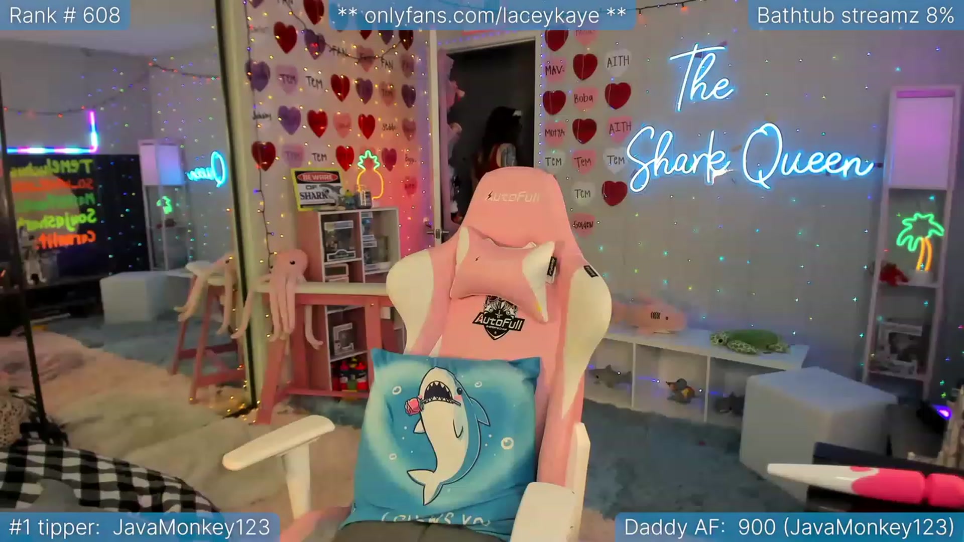 Gallery image thumbnail from TheSharkQueen's myfreecams stream on, 03/03/2023, 02:14 image 6 of 20
