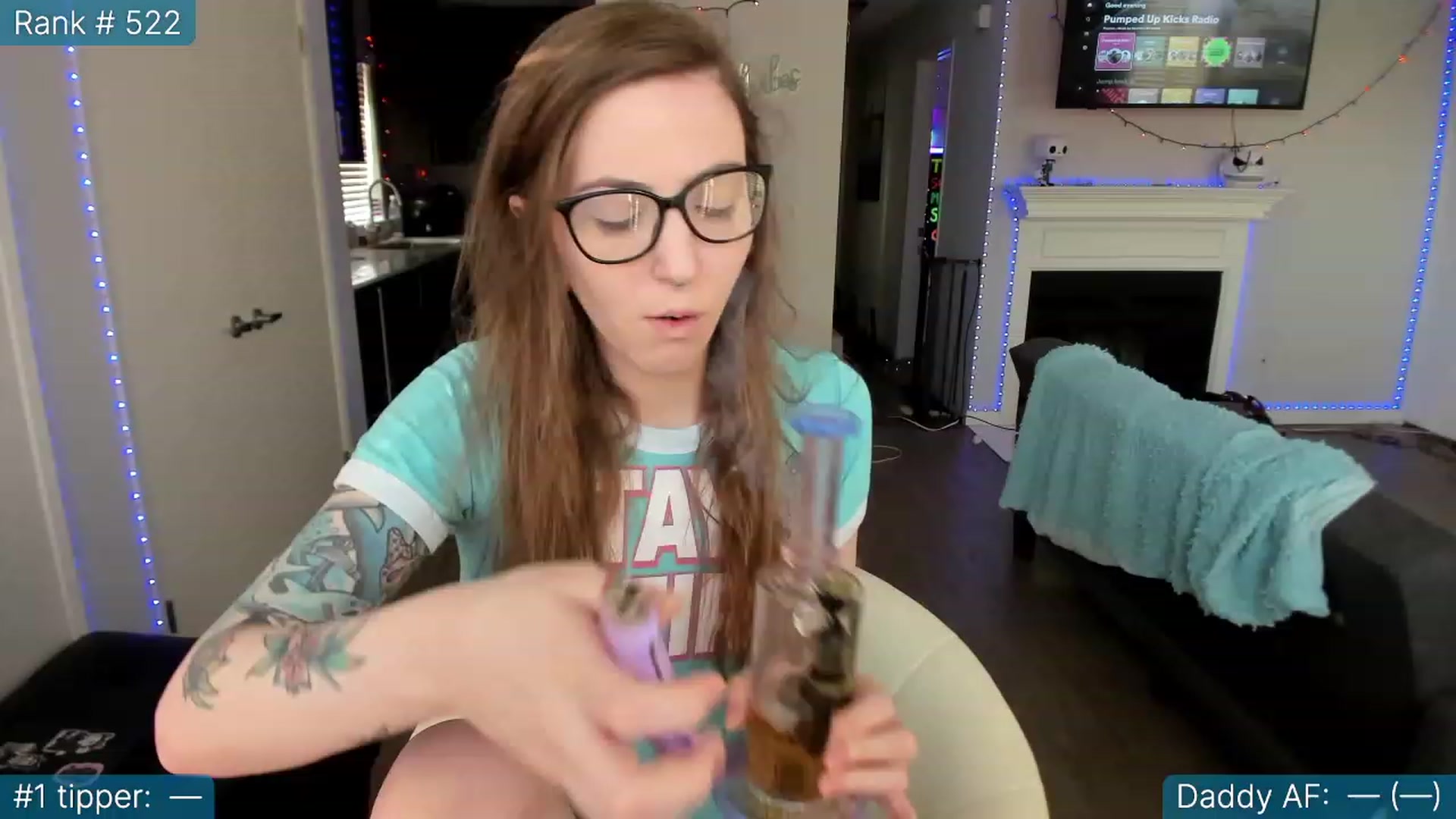 Gallery image thumbnail from TheSharkQueen's myfreecams stream on, 03/08/2023, 03:04 image 2 of 20