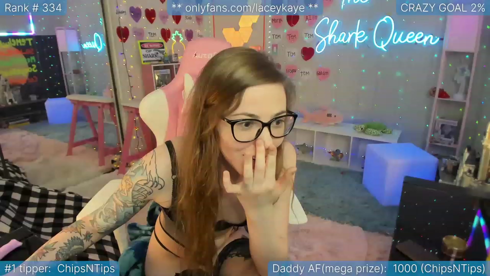 Gallery image thumbnail from TheSharkQueen's myfreecams stream on, 03/23/2023, 01:44 image 6 of 20