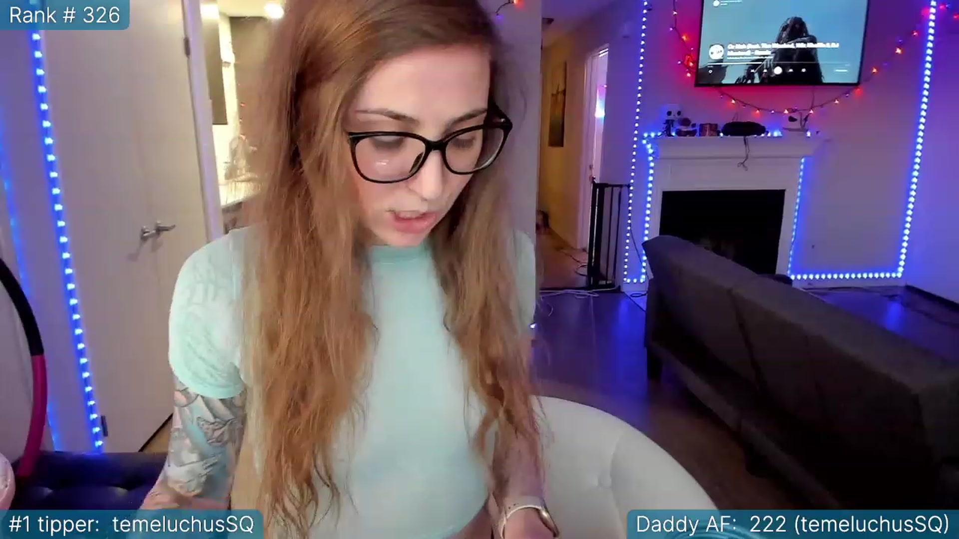 Gallery image thumbnail from TheSharkQueen's myfreecams stream on, 03/29/2023, 02:15 image 19 of 20