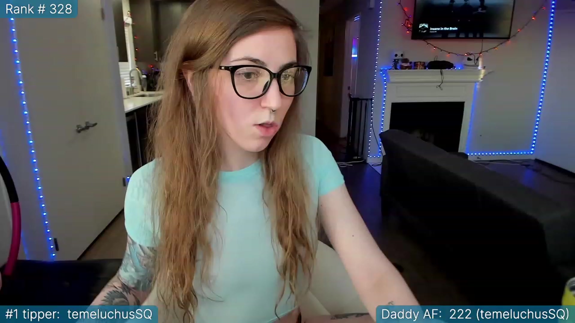 Gallery image thumbnail from TheSharkQueen's myfreecams stream on, 03/29/2023, 02:15 image 14 of 20