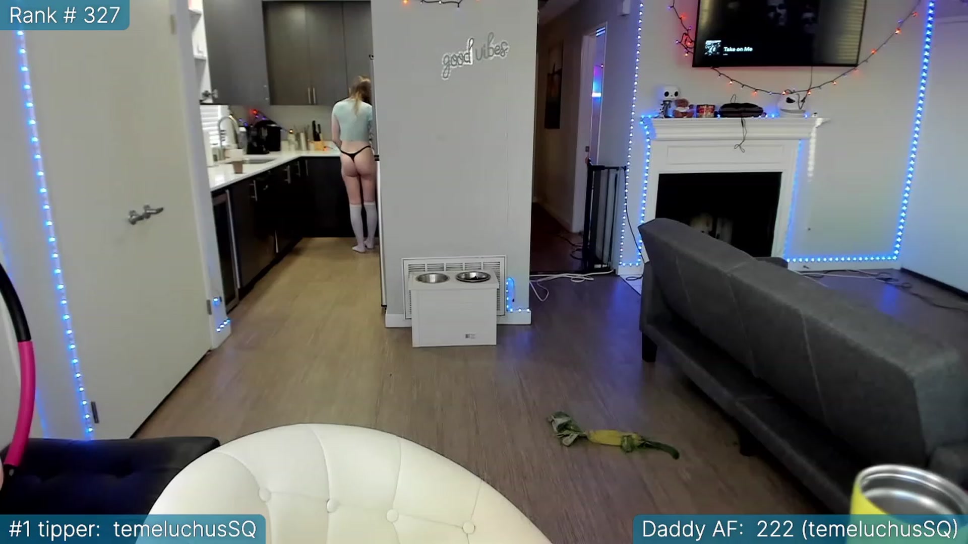 Gallery image thumbnail from TheSharkQueen's myfreecams stream on, 03/29/2023, 02:15 image 13 of 20