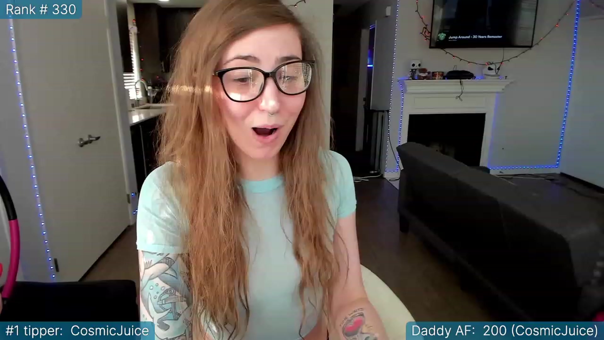 Gallery image thumbnail from TheSharkQueen's myfreecams stream on, 03/29/2023, 02:15 image 3 of 20