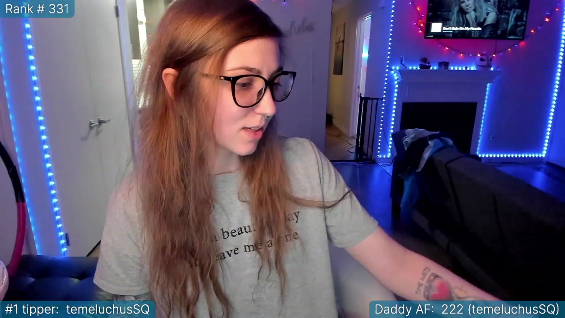 Gallery image thumbnail from TheSharkQueen's myfreecams stream on, 03/29/2023, 03:41 image 14 of 20