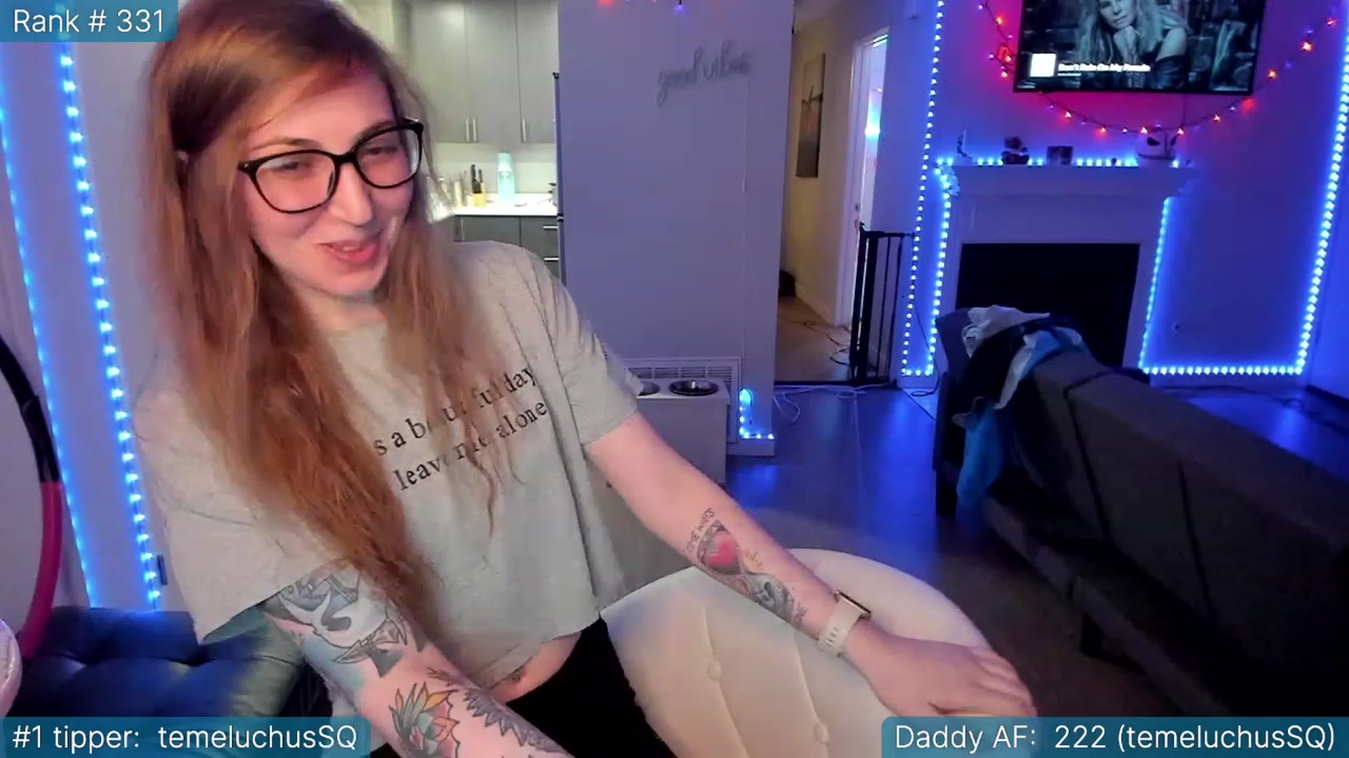 Gallery image thumbnail from TheSharkQueen's myfreecams stream on, 03/29/2023, 03:41 image 16 of 20