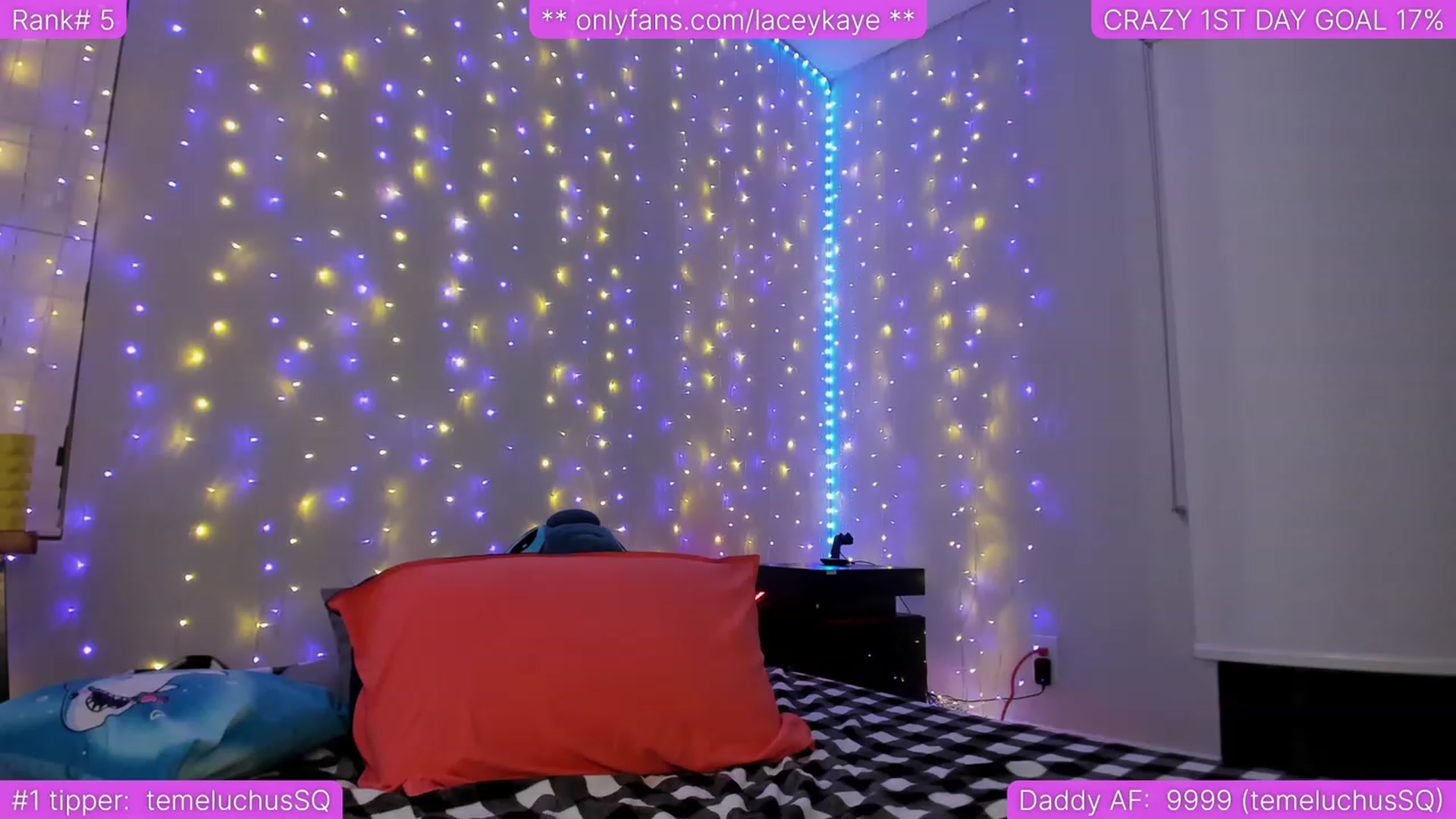 Gallery image thumbnail from TheSharkQueen's myfreecams stream on, 04/01/2023, 12:12 image 1 of 20