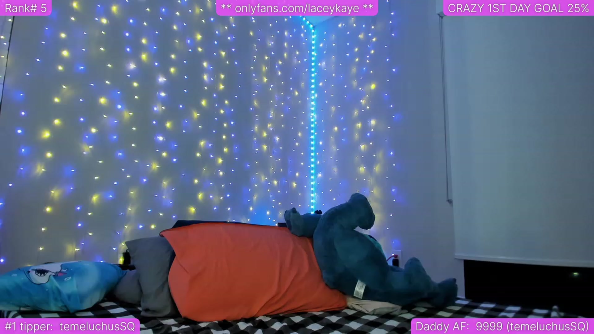 Gallery image thumbnail from TheSharkQueen's myfreecams stream on, 04/01/2023, 12:58 image 7 of 20