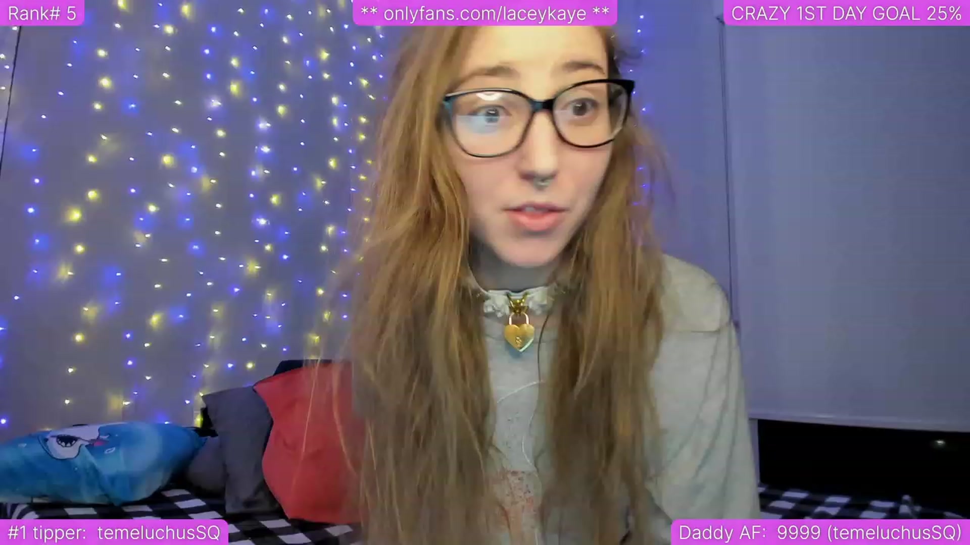 Gallery image thumbnail from TheSharkQueen's myfreecams stream on, 04/01/2023, 12:58 image 13 of 20
