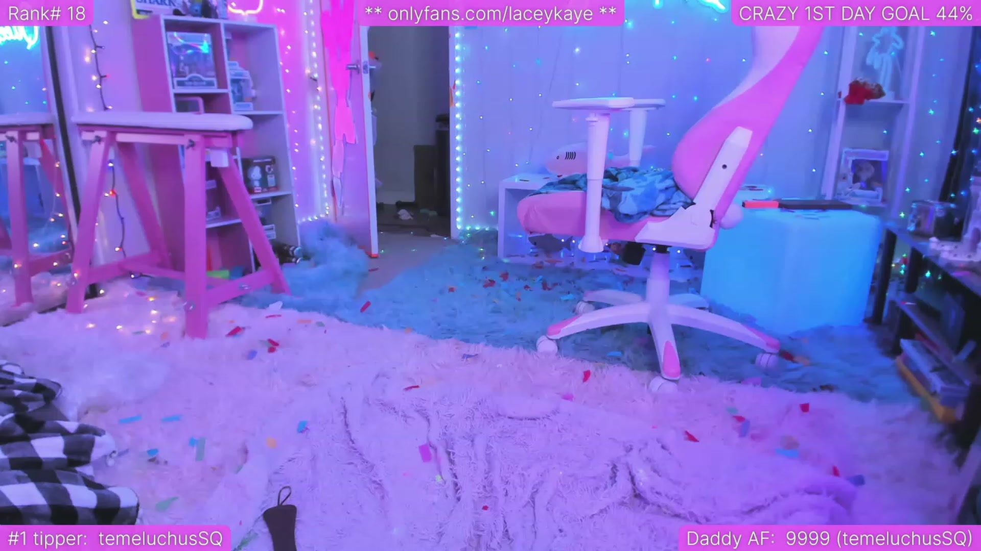 Gallery image thumbnail from TheSharkQueen's myfreecams stream on, 04/02/2023, 06:23 image 7 of 20