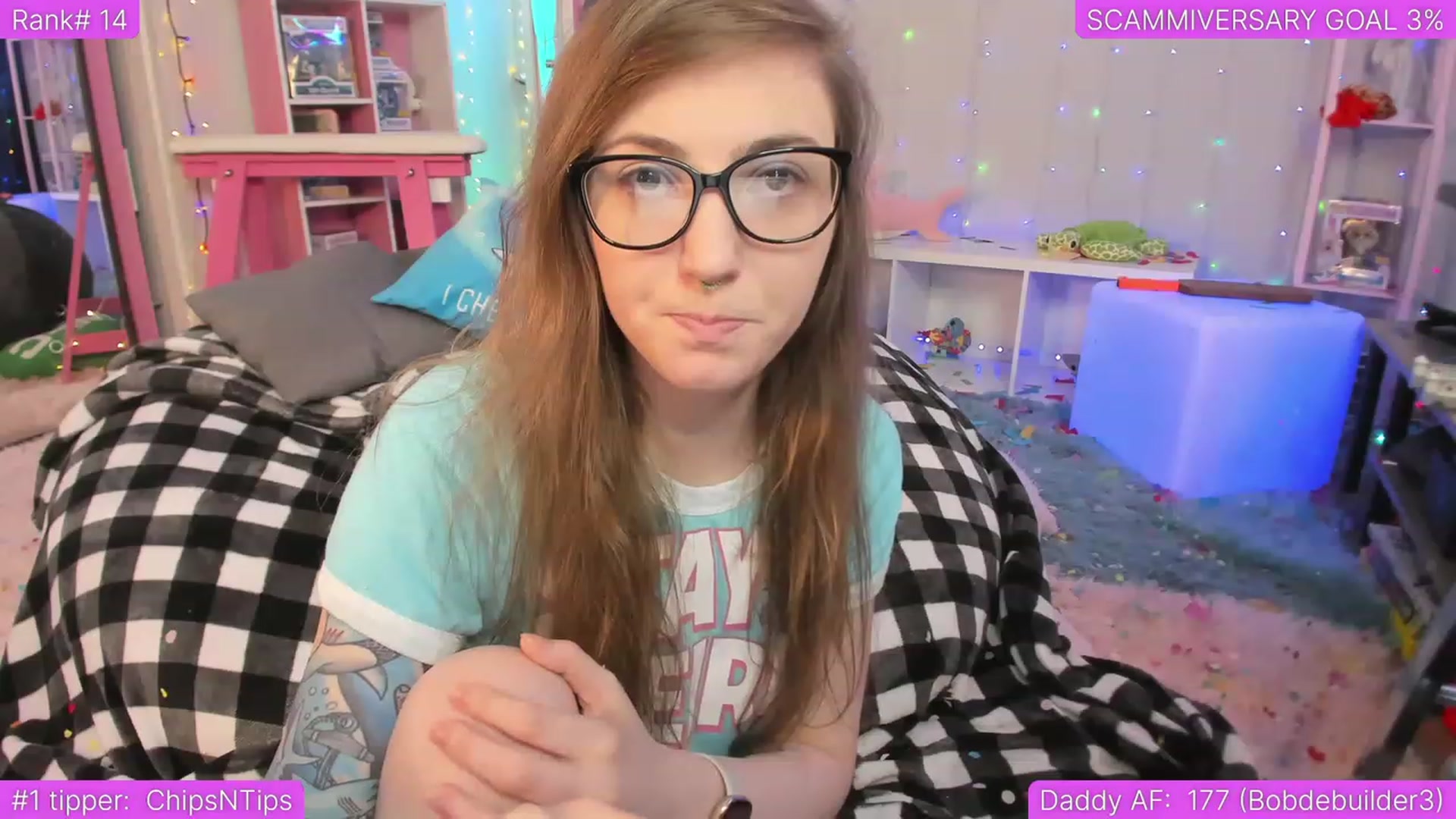 Gallery image thumbnail from TheSharkQueen's myfreecams stream on, 04/04/2023, 05:40 image 14 of 20