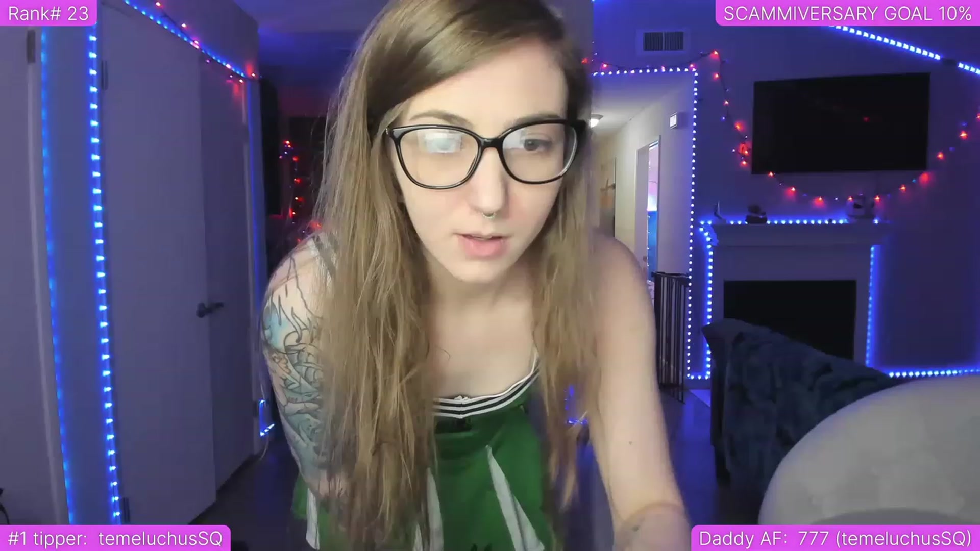 Gallery image thumbnail from TheSharkQueen's myfreecams stream on, 04/05/2023, 04:47 image 12 of 20