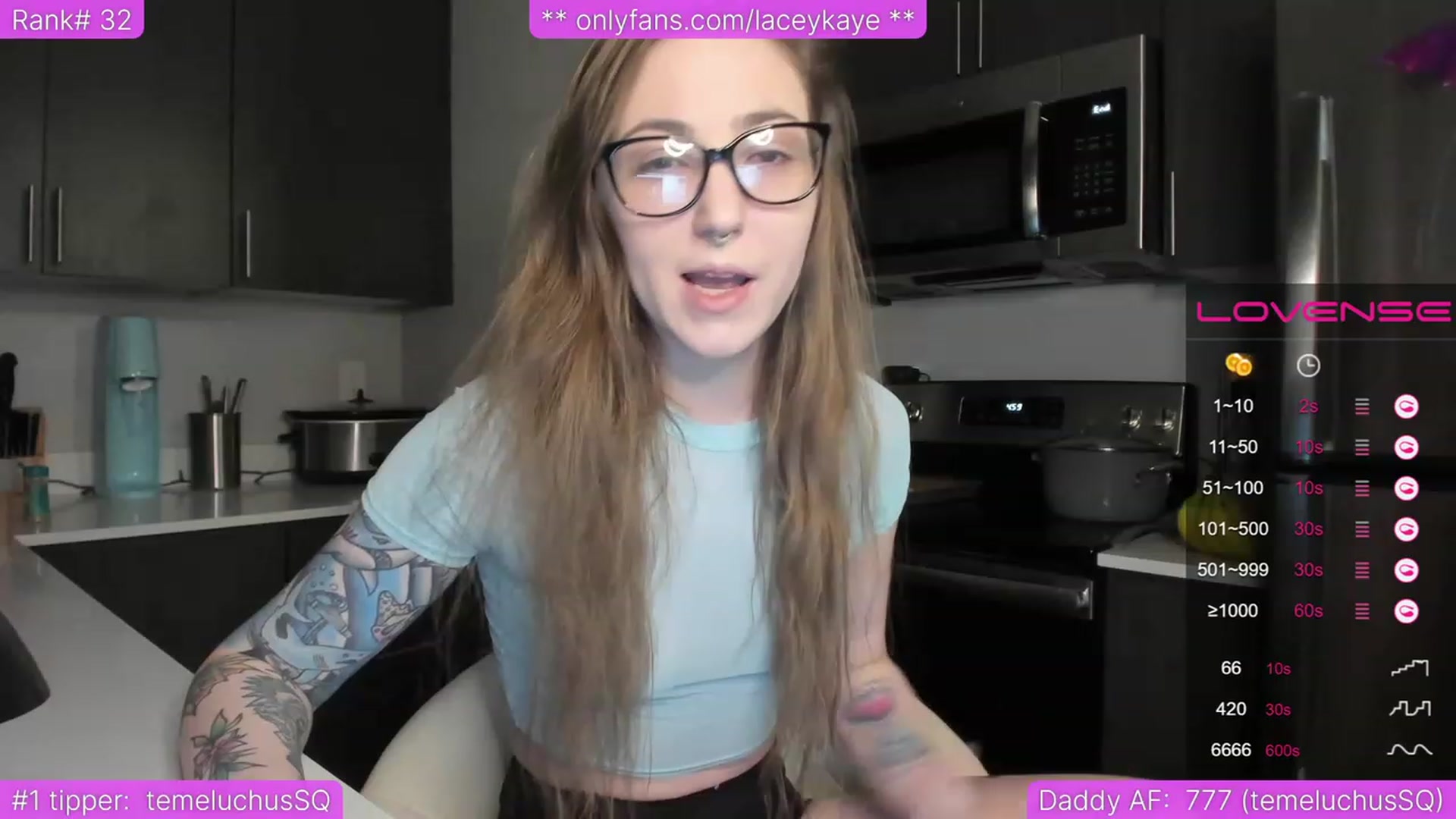Gallery image thumbnail from TheSharkQueen's myfreecams stream on, 04/06/2023, 03:49 image 12 of 20
