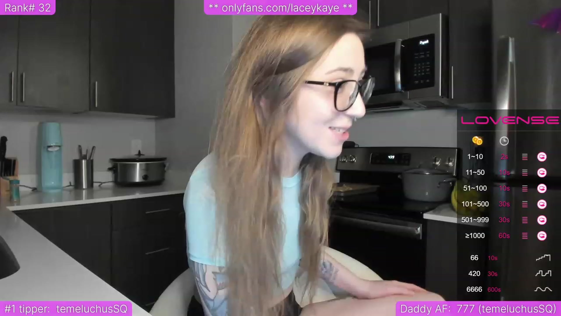 Gallery image thumbnail from TheSharkQueen's myfreecams stream on, 04/06/2023, 03:49 image 9 of 20