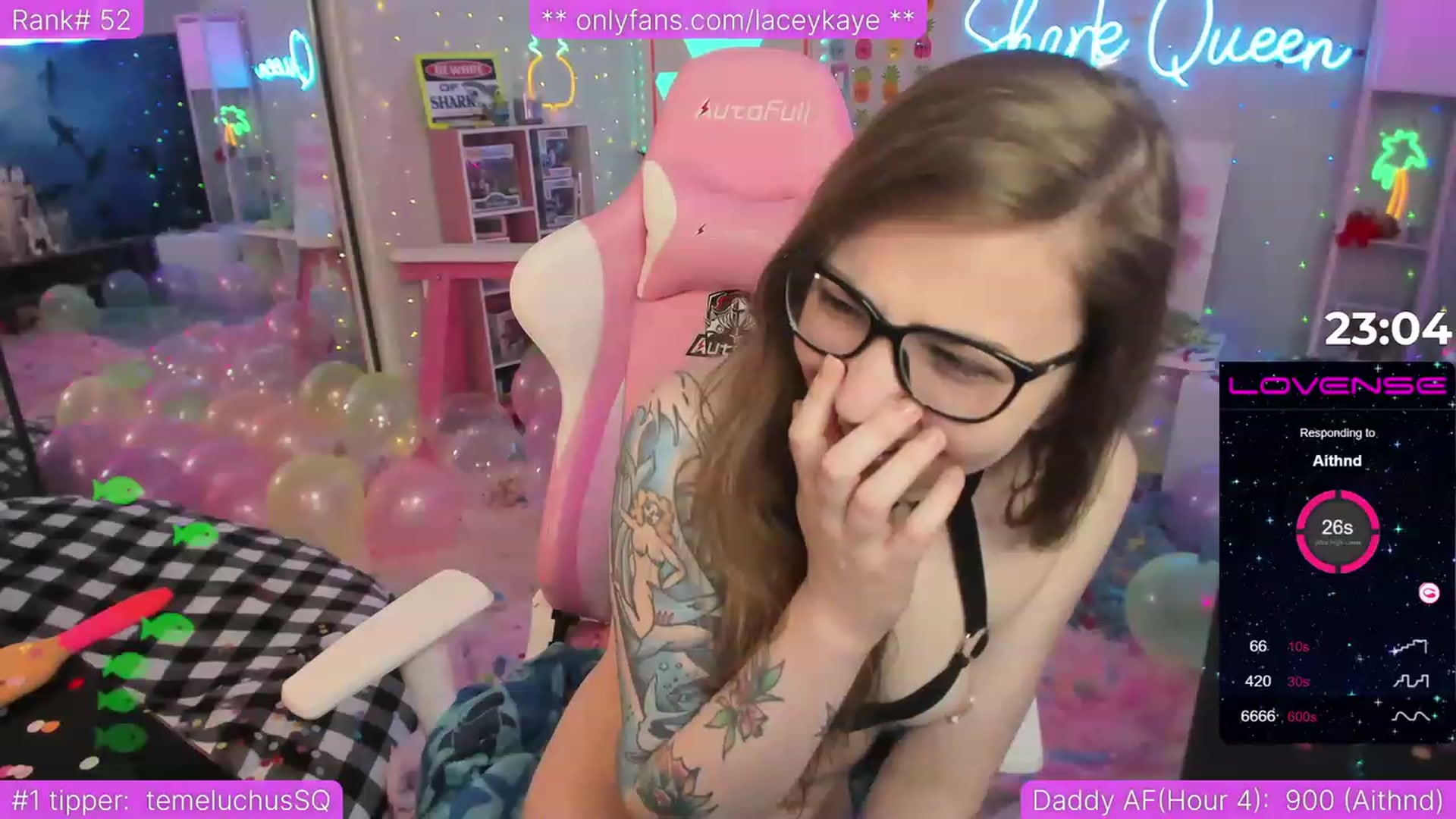 Gallery image thumbnail from TheSharkQueen's myfreecams stream on, 04/08/2023, 04:22 image 4 of 20