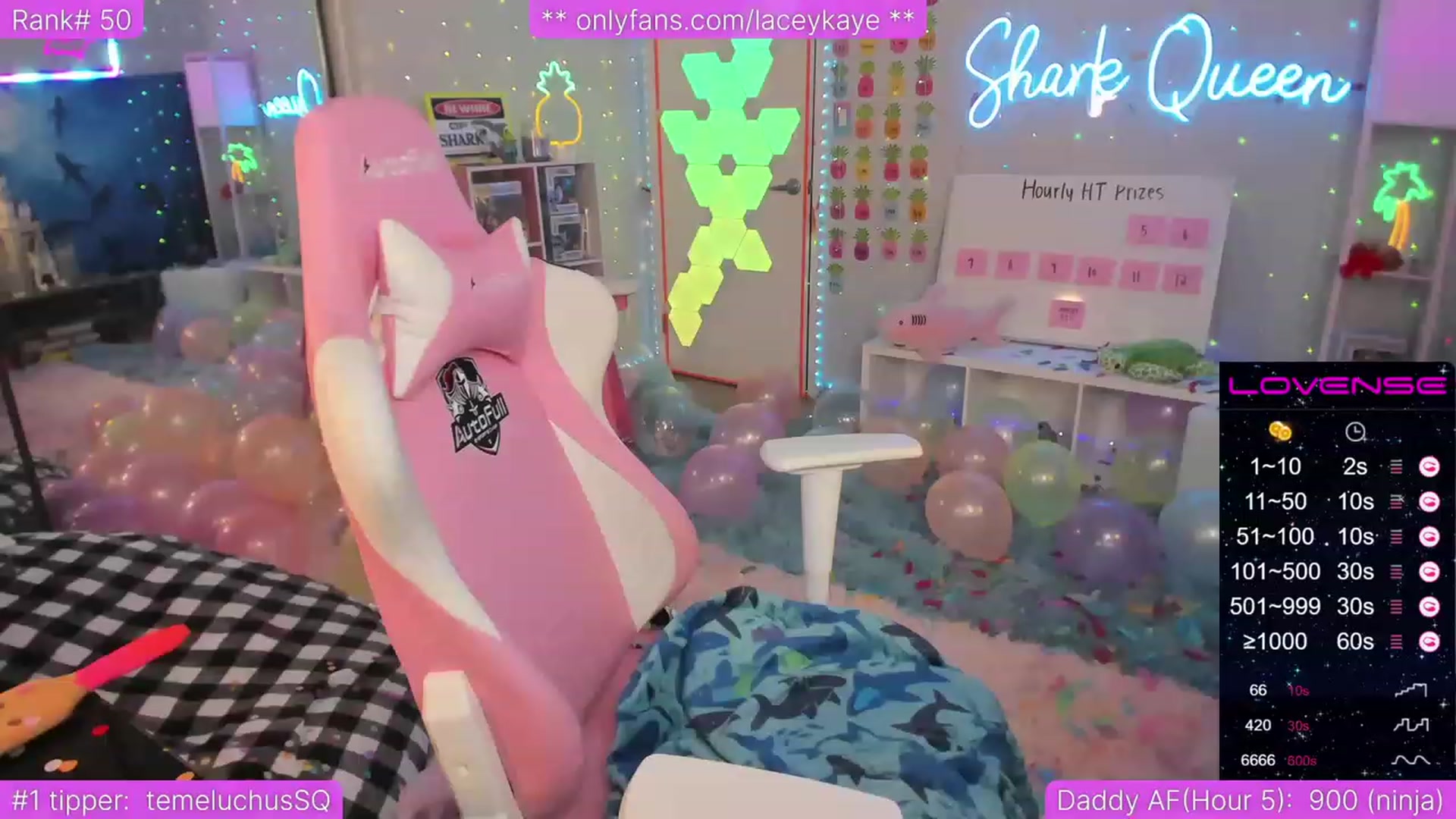 Gallery image thumbnail from TheSharkQueen's myfreecams stream on, 04/08/2023, 04:22 image 12 of 20