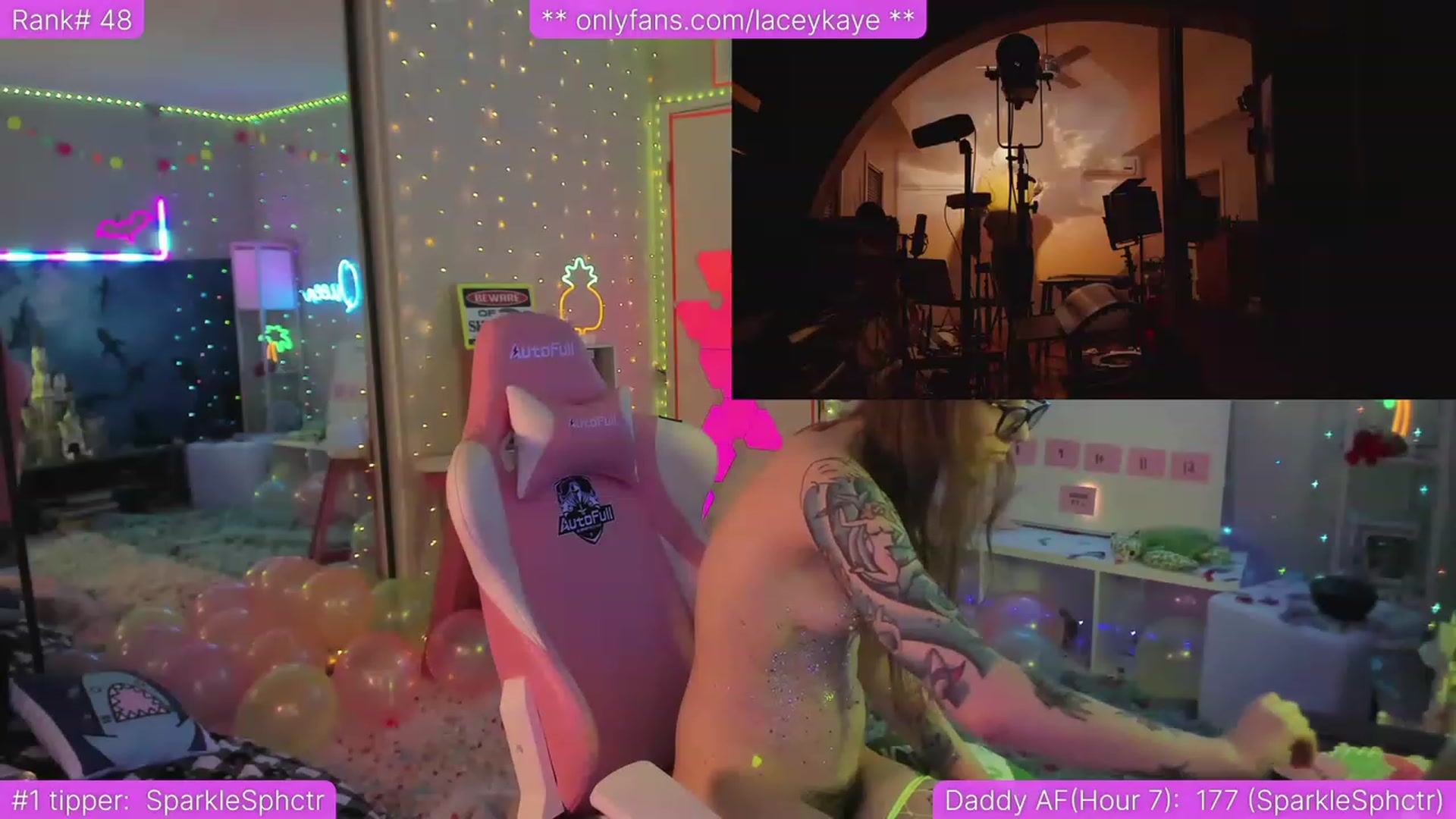 Gallery image thumbnail from TheSharkQueen's myfreecams stream on, 04/08/2023, 07:20 image 18 of 20