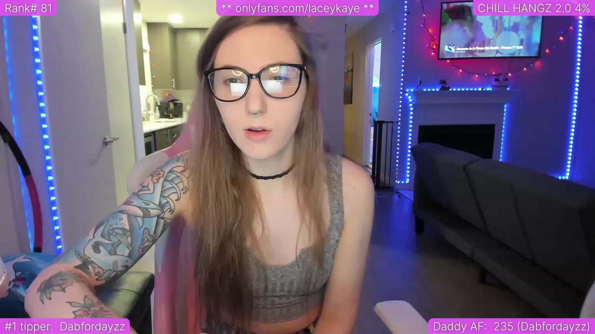 Gallery image thumbnail from TheSharkQueen's myfreecams stream on, 04/14/2023, 02:32 image 8 of 20