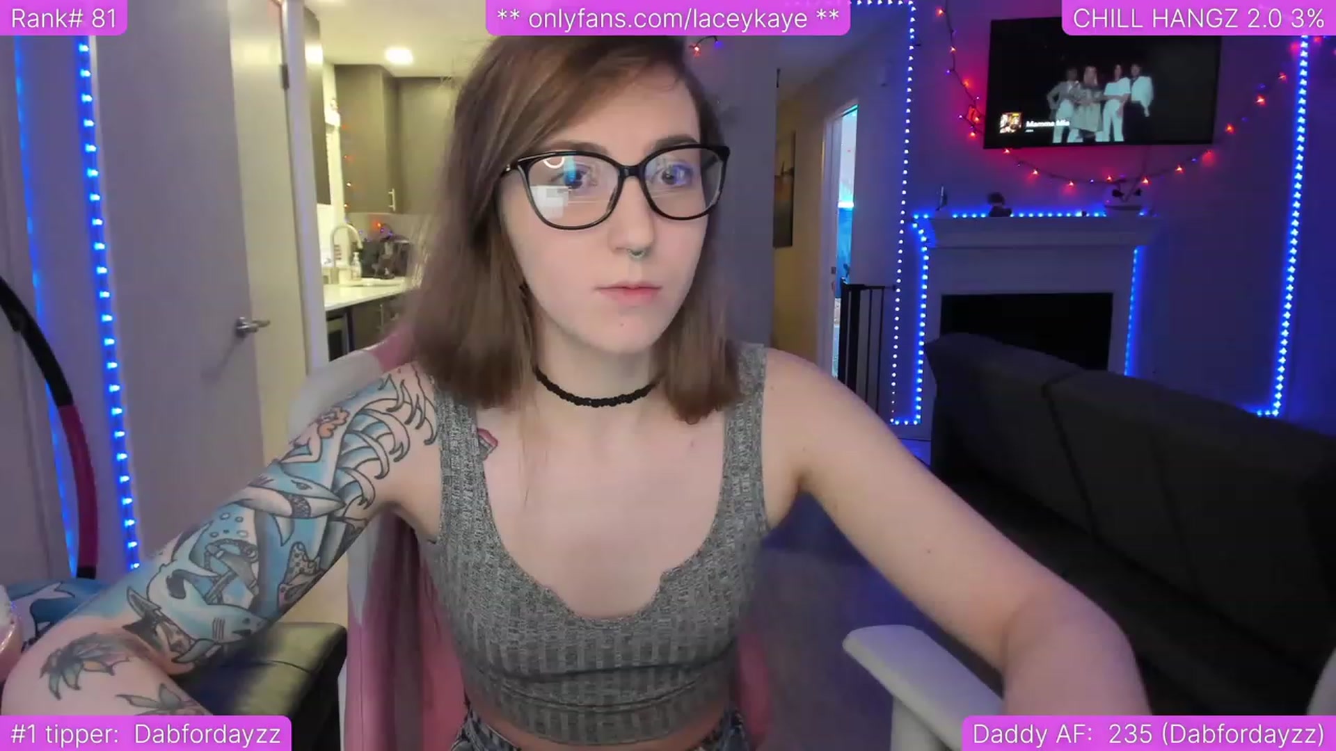 Gallery image thumbnail from TheSharkQueen's myfreecams stream on, 04/14/2023, 02:32 image 2 of 20