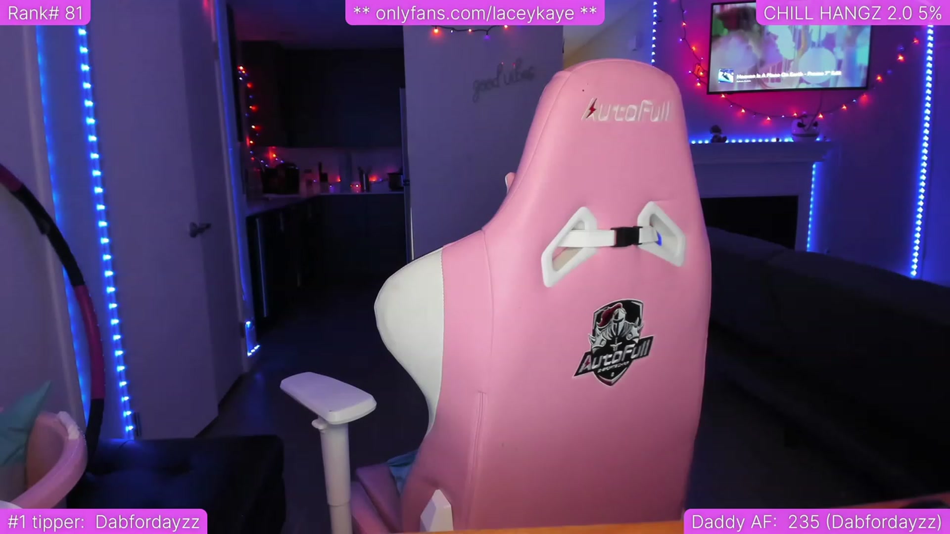 Gallery image thumbnail from TheSharkQueen's myfreecams stream on, 04/14/2023, 04:16 image 18 of 20
