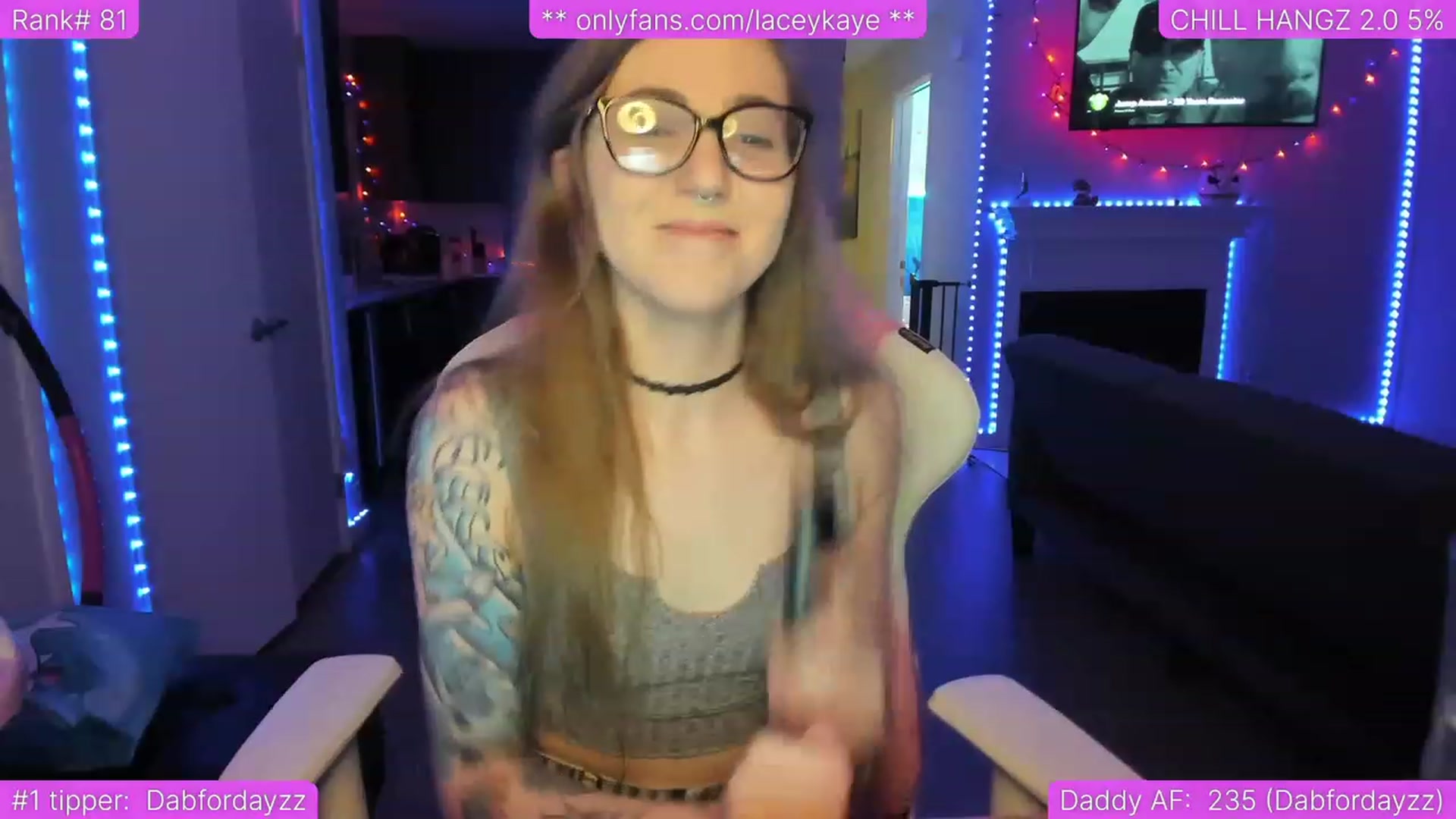 Gallery image thumbnail from TheSharkQueen's myfreecams stream on, 04/14/2023, 04:16 image 13 of 20