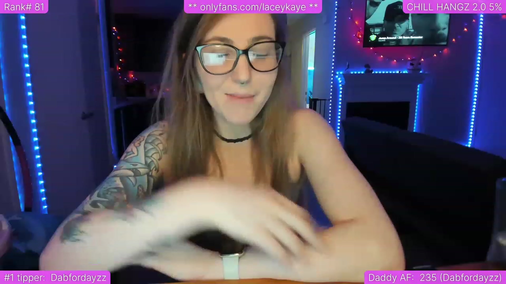 Gallery image thumbnail from TheSharkQueen's myfreecams stream on, 04/14/2023, 04:16 image 14 of 20