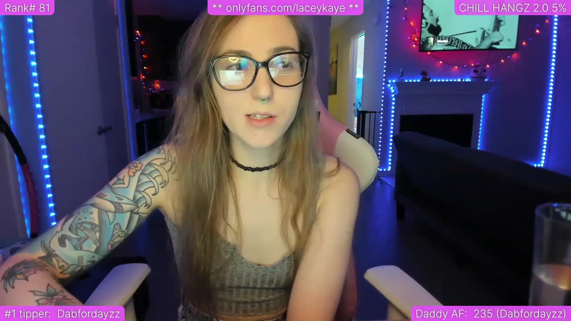 Gallery image thumbnail from TheSharkQueen's myfreecams stream on, 04/14/2023, 04:16 image 11 of 20